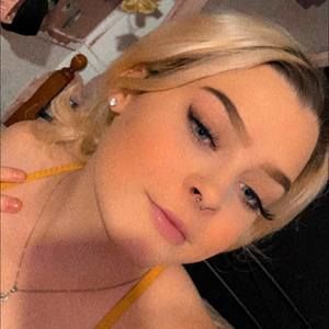 Meet your Posher, Kasey